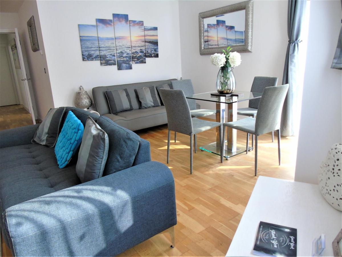 Seaview, Luxury Apartment, 2 Min Walk To Porth Beach New Quay Eksteriør bilde