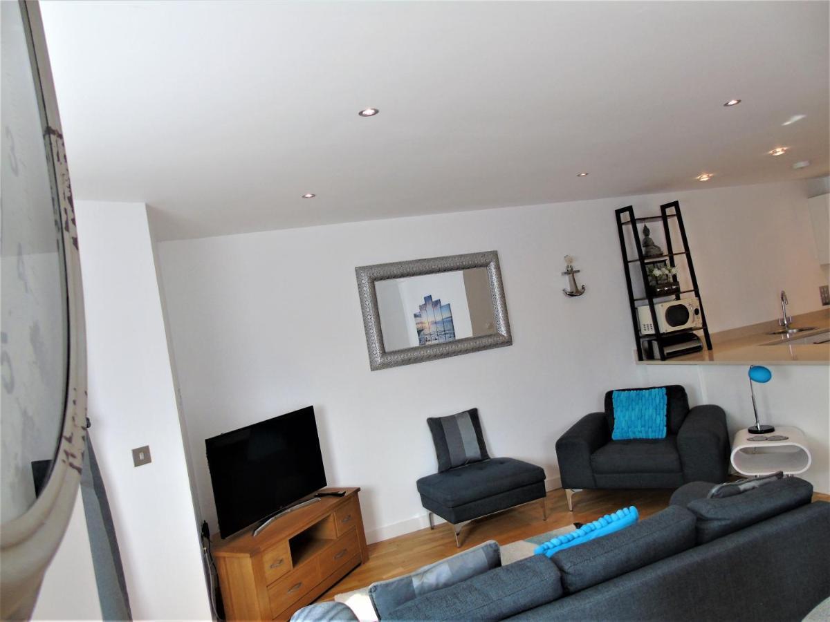 Seaview, Luxury Apartment, 2 Min Walk To Porth Beach New Quay Eksteriør bilde